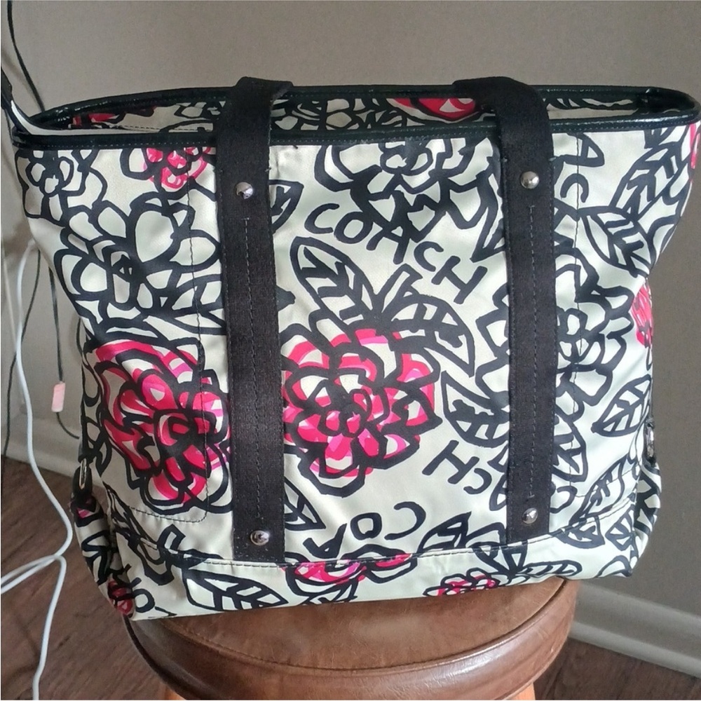 COACH POPPY GRAFITTI SCRIBBLE FLOWERS Tote - Picture 9 of 14
